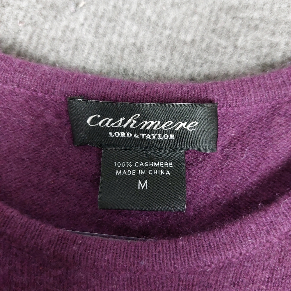 LORD & TAYLOR WOMENS PURPLE 100% CASHMERE SLEEVELESS SWEATER VEST SIZE MEDIUM - Picture 4 of 5